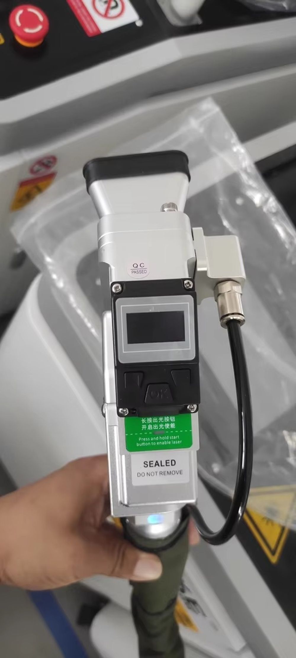เครื่องทำความสะอาดด้วยเลเซอร์พ - Industrial Laser Machine Price บทวิจารณ์และราคา