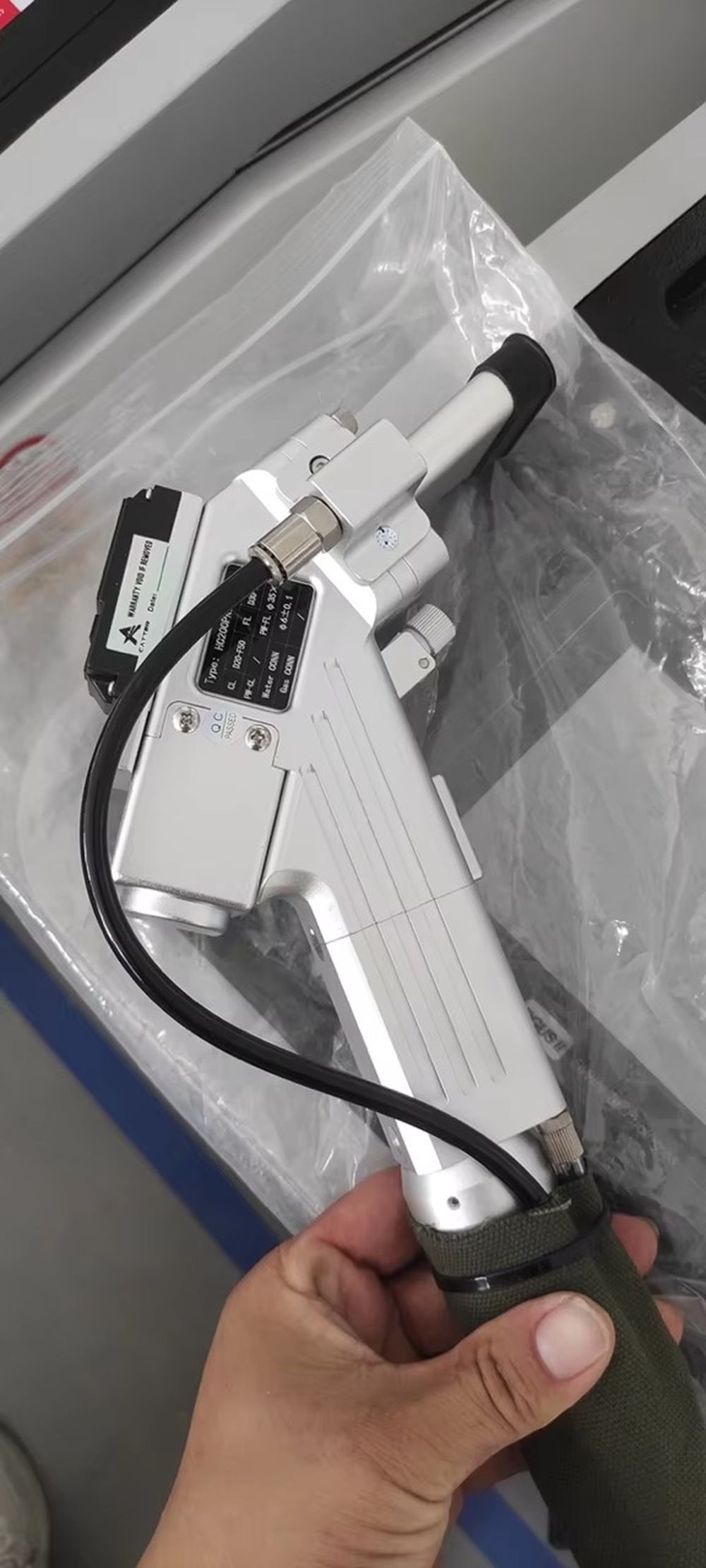 เครื่องทำความสะอาดด้วยเลเซอร์พ - Industrial Laser Machine Price บทวิจารณ์และราคา